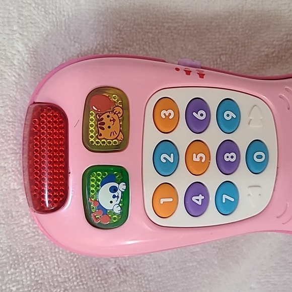 Pink Interactive Learning Remote - Picture 4 of 5